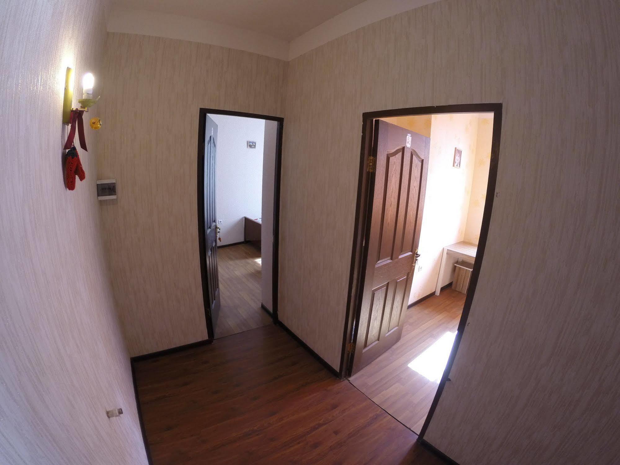 Glide Hostel Erévan Extérieur photo